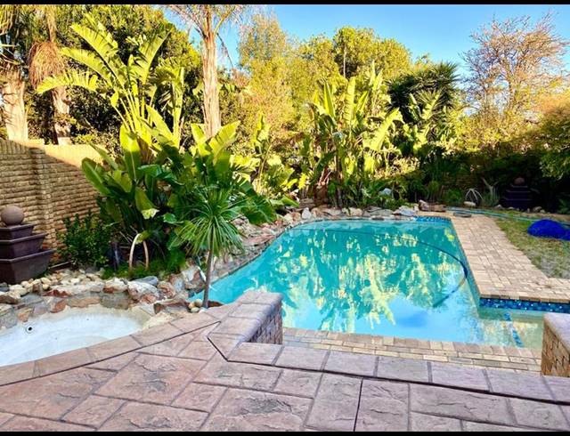 4 BEDROOM HOUSE FOR SALE IN PANORAMA